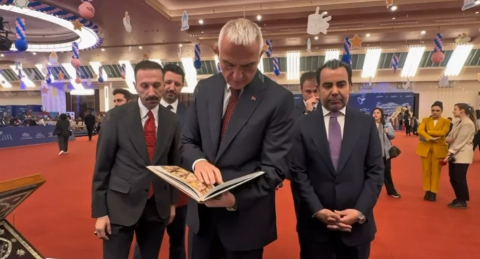 Bakan Ersoy, 'Külliye'de Ramazan' etkinlik alanını ziyaret etti