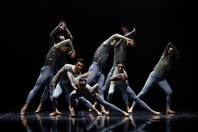 'Momentum' balesinin dünya prömiyeri Süreyya Operası'nda yapıldı