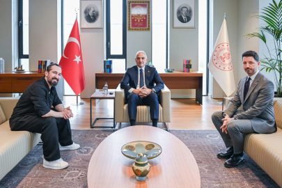 Bakan Ersoy, Doğukan Manço ile görüştü